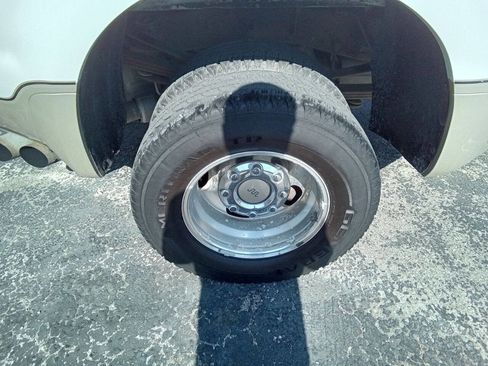 Used 2008 Ford F350 Lariat image 3