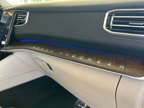 Used 2023 Jeep Grand Wagoneer L Series II image 30