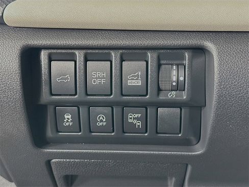 Used 2024 Subaru Forester Limited image 10