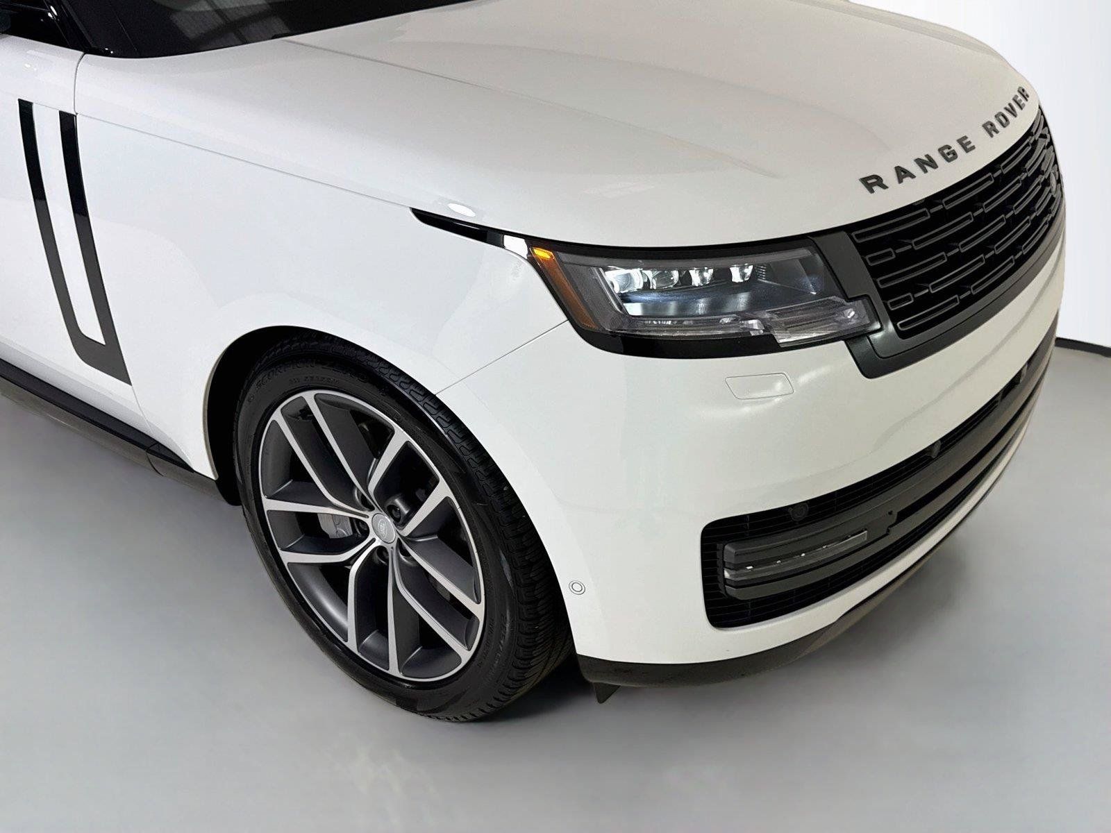 Used 2024 Land Rover Range Rover SE AWD/4WD image 34