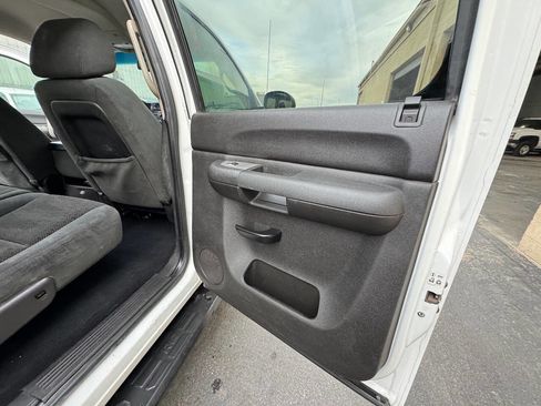 Used 2007 Chevrolet Silverado 2500 LT image 30