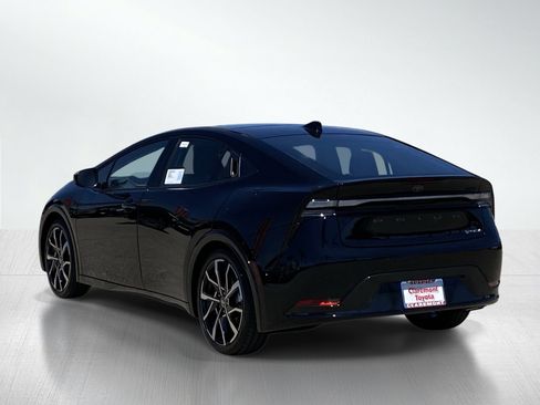 New 2026 Toyota Prius Plug-In Hybrid FWD image 3
