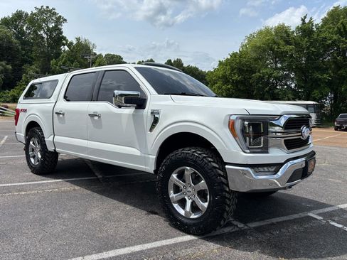 Used 2023 Ford F150 Lariat w/ Equipment Group 502A High AWD/4WD image 2