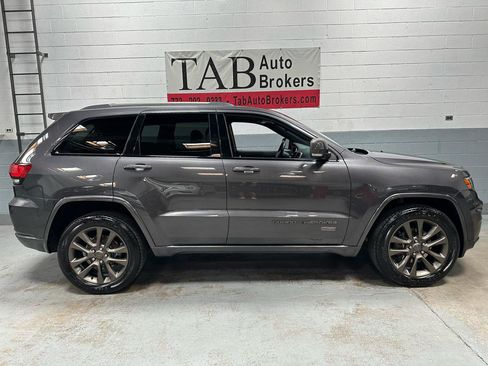 Used 2016 Jeep Grand Cherokee Limited 75th Anniversary AWD/4WD image 2