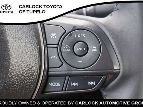 Used 2026 Toyota Corolla SE w/ SE Package FWD image 15