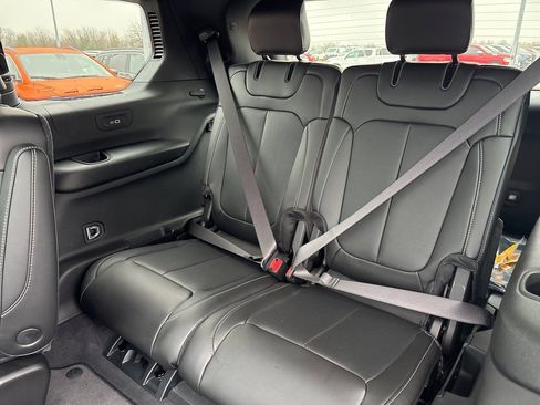 New 2025 Jeep Grand Cherokee L Limited w/ Luxury Tech Group II image 29