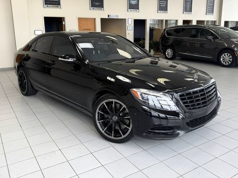 Used 2017 Mercedes-Benz S 550 4MATIC Sedan image 11