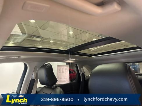 Used 2023 Ford Edge SEL w/ Convenience Package AWD/4WD image 4