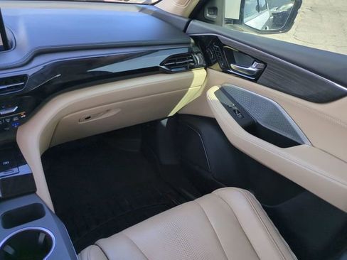 Used 2023 Acura MDX SH-AWD w/ Advance Package image 19