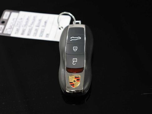 New 2026 Porsche Macan AWD/4WD image 43