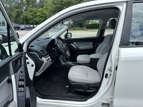 Used 2018 Subaru Forester 2.5i w/ Alloy Wheel Package image 17