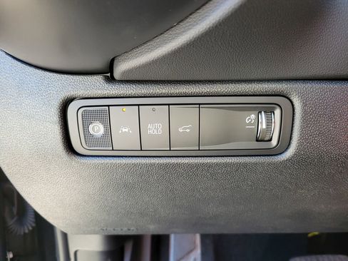 New 2026 Chevrolet Equinox EV RS image 11