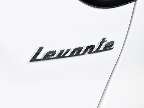 Used 2021 Maserati Levante image 88