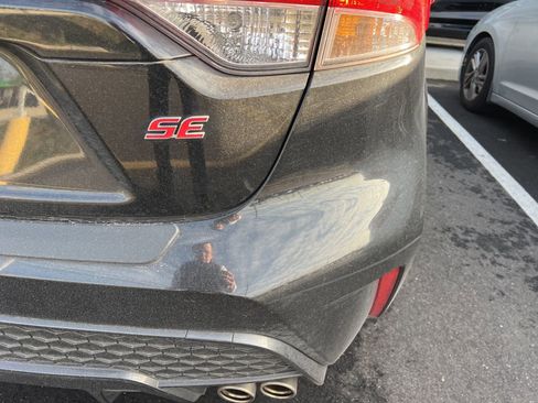 Used 2022 Toyota Corolla SE image 18