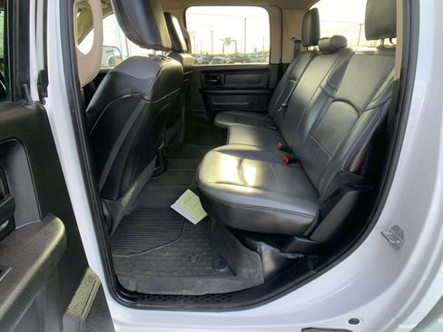 Used 2020 RAM 2500 Tradesman w/ Chrome Appearance Group image 26