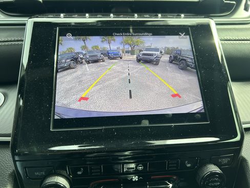 New 2025 Jeep Grand Cherokee Altitude image 53