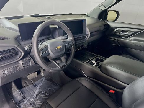 Used 2024 Chevrolet Silverado EV W/T AWD/4WD image 9