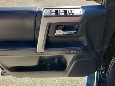 Used 2024 Toyota 4Runner Limited image 12