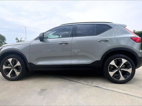 New 2026 Volvo XC40 B5 Plus w/ Protection Package Premier AWD/4WD image 21