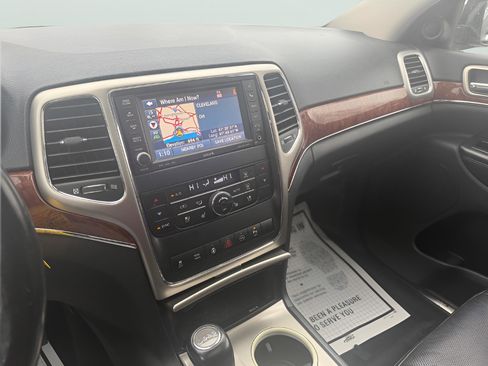 Used 2012 Jeep Grand Cherokee Limited w/ Luxury Group II image 31