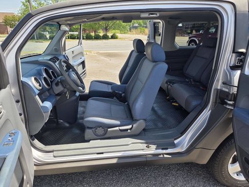 Used 2003 Honda Element EX image 13