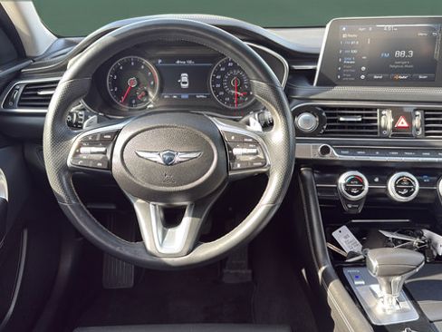 Used 2019 Genesis G70 2.0T Advanced AWD/4WD image 25