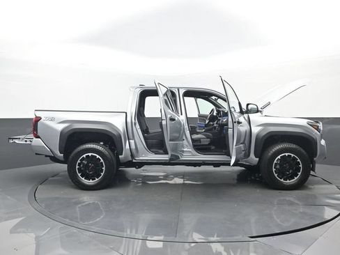 Used 2026 Toyota Tacoma TRD Off-Road AWD/4WD image 30