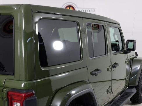 Used 2021 Jeep Wrangler Unlimited Sahara image 41