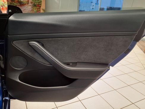 Used 2021 Tesla Model 3 Standard Range Plus RWD image 13