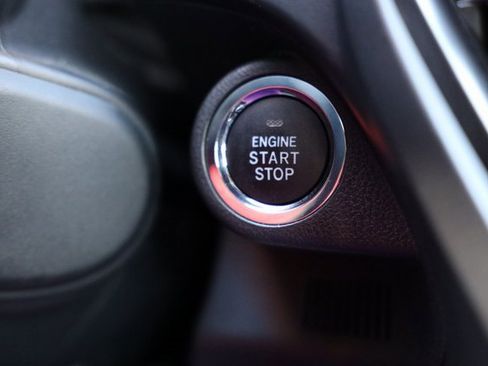 Certified 2025 Subaru Forester Premium image 28