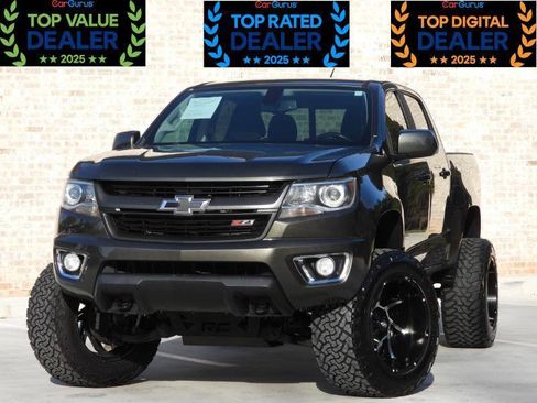Used 2018 Chevrolet Colorado Z71 image 2