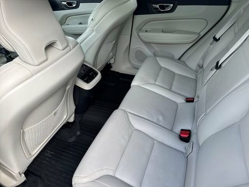Used 2021 Volvo XC60 T5 Inscription w/ Advanced Package image 15