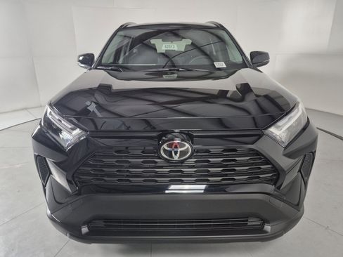 New 2025 Toyota RAV4 XLE image 8