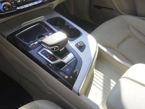 Used 2019 Audi Q7 2.0T Premium Plus image 13