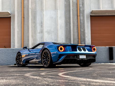 Used 2019 Ford GT image 7