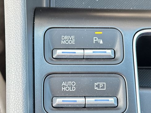 New 2025 Hyundai Sonata Limited image 25