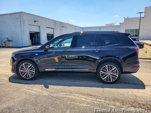 Certified 2024 Cadillac XT6 Sport w/ LPO, Floor Liner Package AWD/4WD image 9