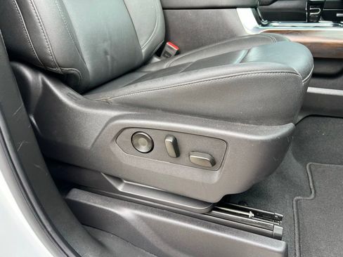 Used 2025 GMC Sierra 1500 SLT w/ SLT Convenience Package image 22