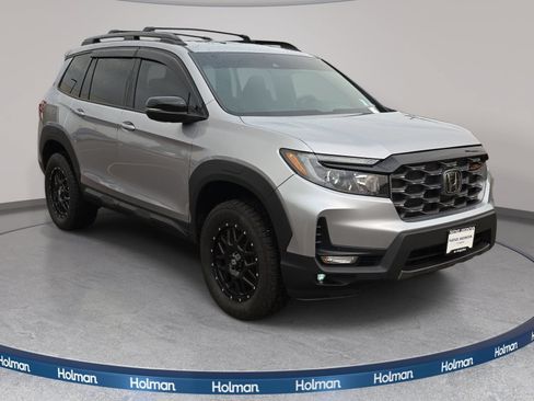 Used 2023 Honda Passport TrailSport image 4