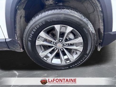 Used 2025 Chevrolet Equinox LT image 35