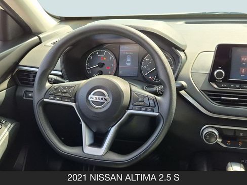 Used 2021 Nissan Altima 2.5 S FWD image 12