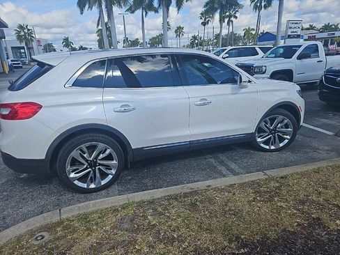 Used 2017 Lincoln MKX Reserve w/ Lincoln MKX Climate Package image 2