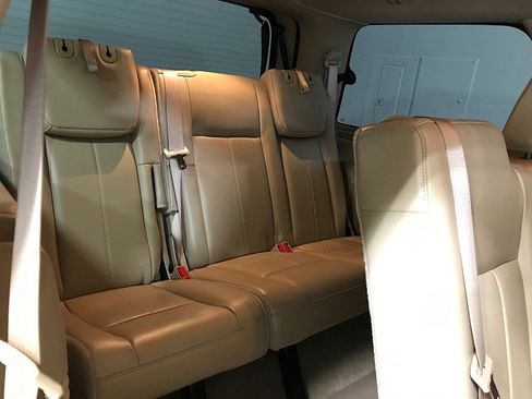 Used 2013 Ford Expedition XLT RWD image 20