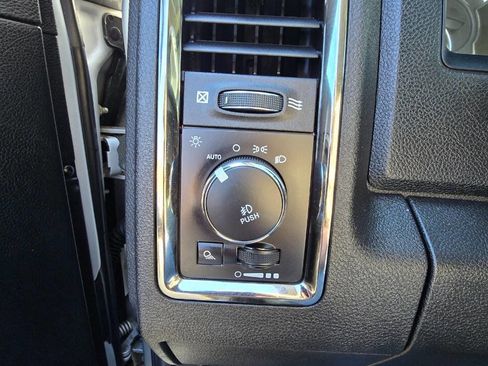 Used 2018 RAM 2500 Big Horn w/ Sport Appearance Group image 18