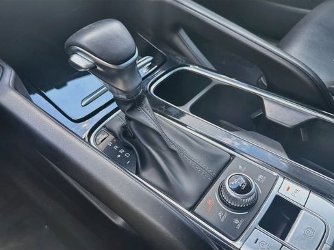 Used 2025 Kia Telluride S AWD/4WD image 25