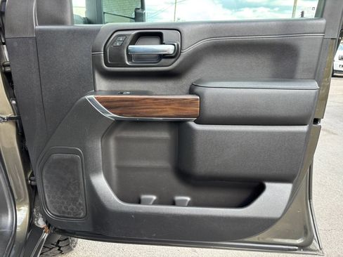 Used 2022 GMC Sierra 2500 SLT AWD/4WD image 33