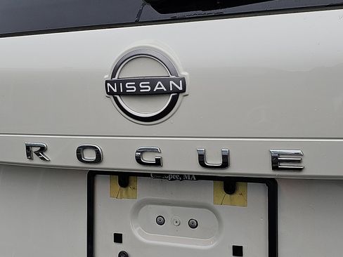 Certified 2023 Nissan Rogue SV image 30