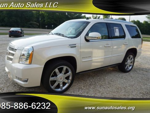 Used 2014 Cadillac Escalade Premium RWD image 37