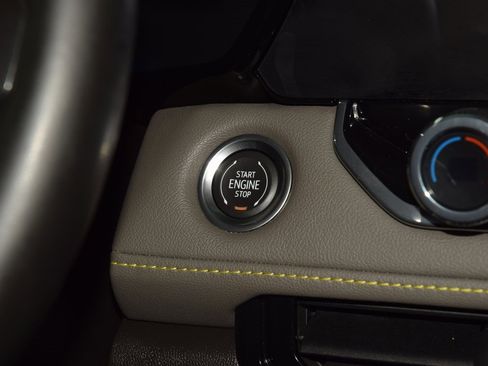 Used 2023 Chevrolet Colorado ZR2 w/ ZR2 Convenience Package III image 39