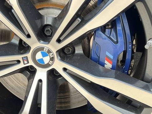 Used 2024 BMW X7 xDrive40i w/ M Sport Package AWD/4WD image 9
